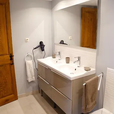 Дом отдыха Maison En Ardeche Usclades